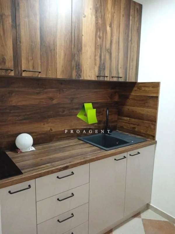 Rent, office space, 20m², Palilula, Niš