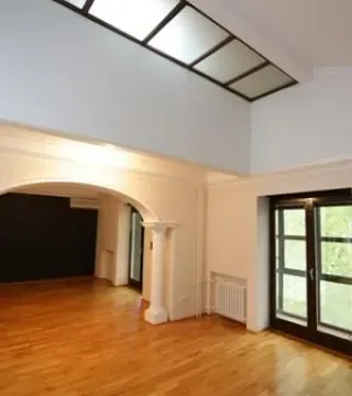 Rent, house, 550m², Autokomanda, Voždovac Sve Podlokacije - image 5