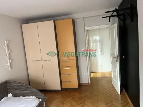 Izdavanje, četvorosoban stan, 98m², Centar, Novi Sad - image 18