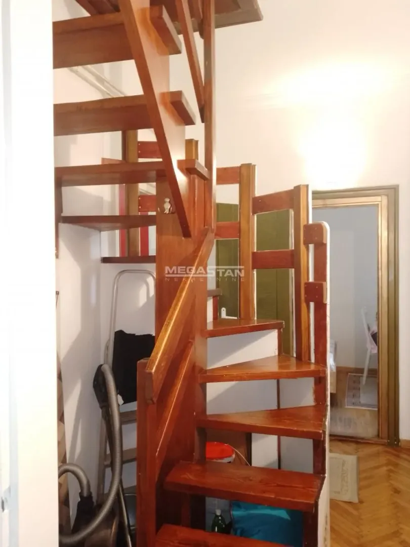 Prodaja, četvorosoban stan, 77m², Vračar Sve Podlokacije, Beograd