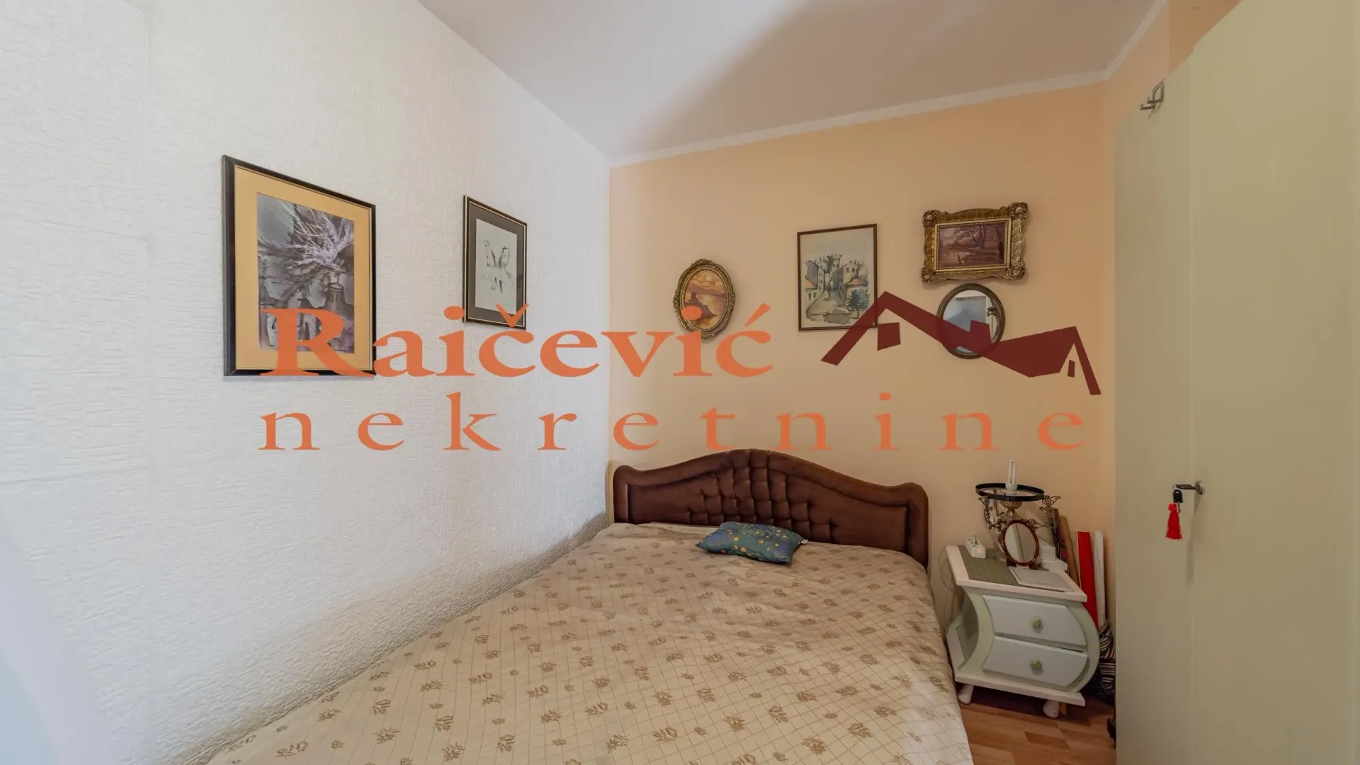 Prodaja, plac, 2300m², Radiofar, Surčin