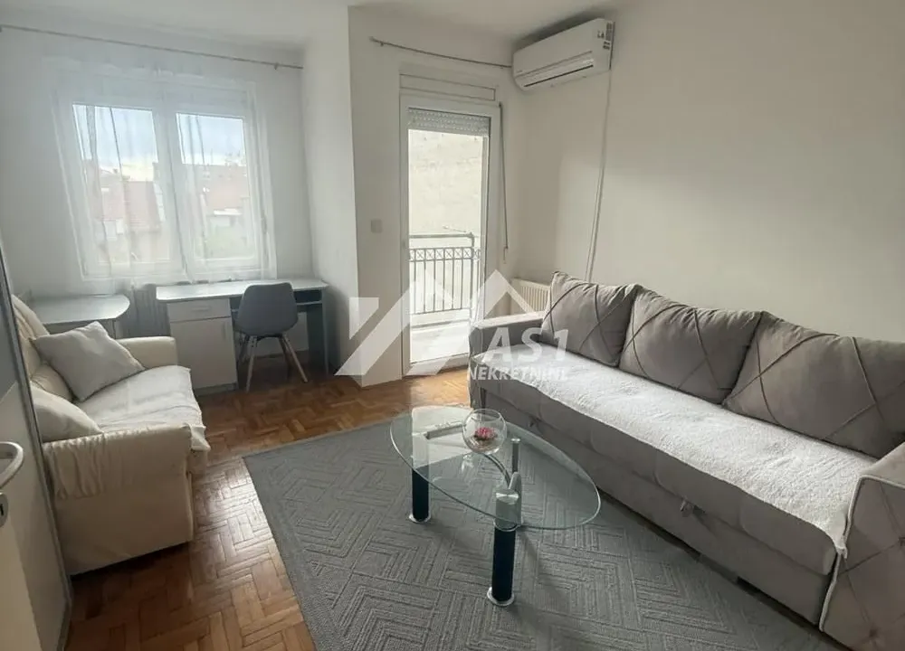 Izdavanje, jednosoban stan, 33m², Grbavica, Novi Sad Sve Podlokacije