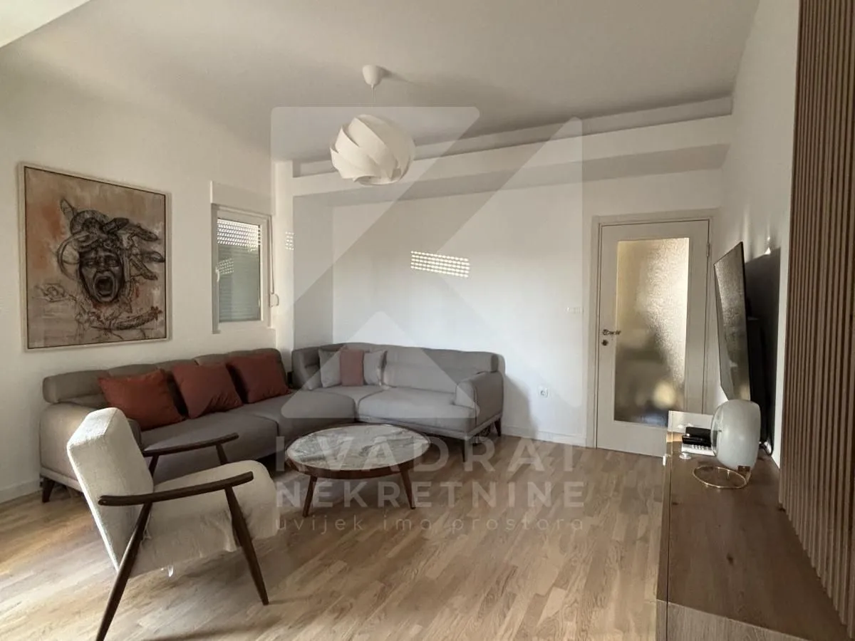 Sale, two bedroom apartment, 67m², Centar, Podgorica