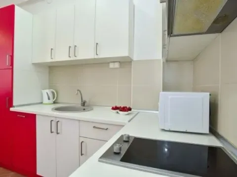 Izdavanje, dvosoban stan, 89m², Centar, Budva - image 6