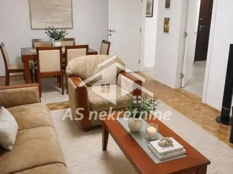 Rent, two bedroom apartment, 65m², Slavija, Vračar Sve Podlokacije - image 3