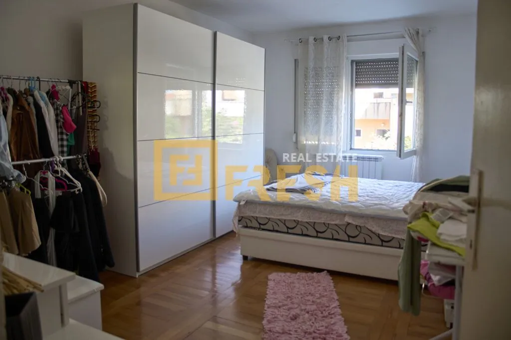 Prodaja, kuća, 300m², Zabjelo, Podgorica