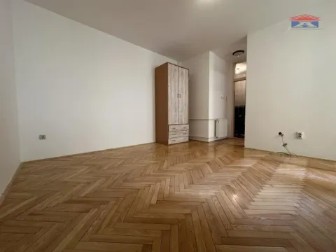 Izdavanje, dvosoban stan, 51m², Grbavica, Novi Sad Sve Podlokacije - image 2