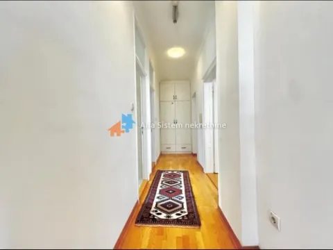 Izdavanje, trosoban stan, 100m², Stari Grad, Beograd - image 13