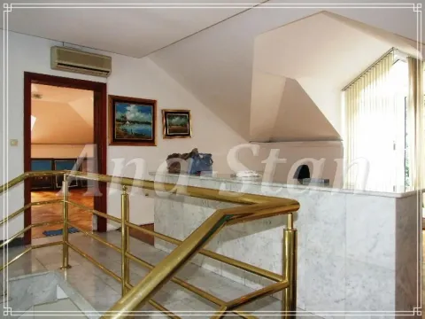 Rent, office space, 250m², Zemun Sve Podlokacije, Beograd - image 22