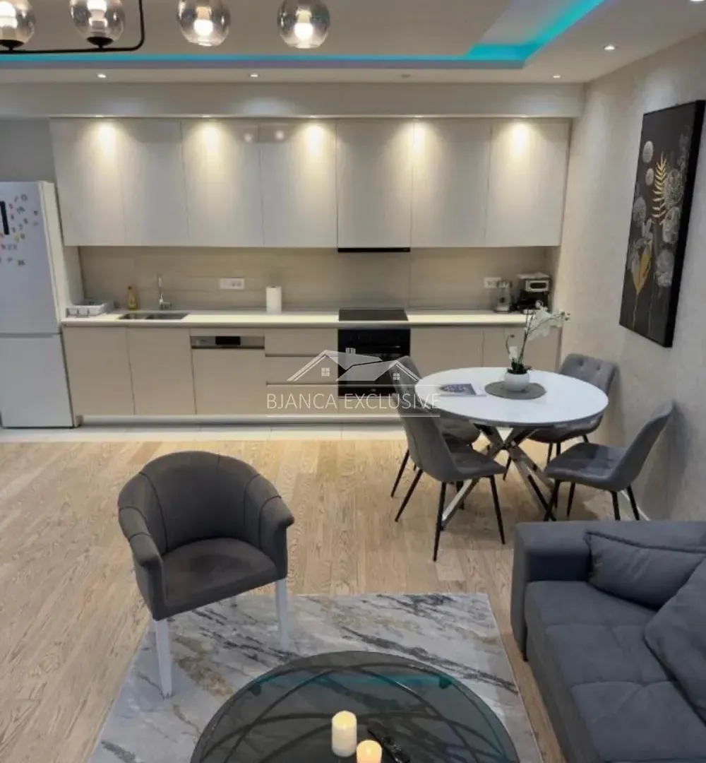Sale, three bedroom apartment, 76m², Savski Venac, Beograd