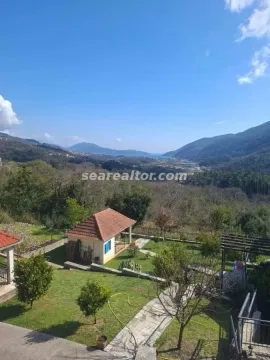 Pogled sa imanja na okolne planine i prirodu. - image 7
