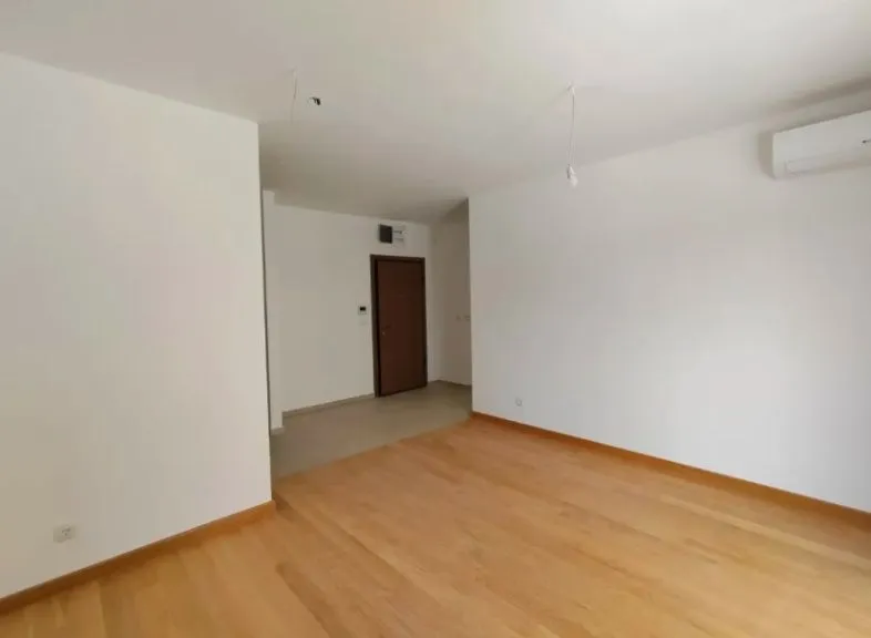 Prodaja, jednosoban stan, 42m², Bečići, Budva