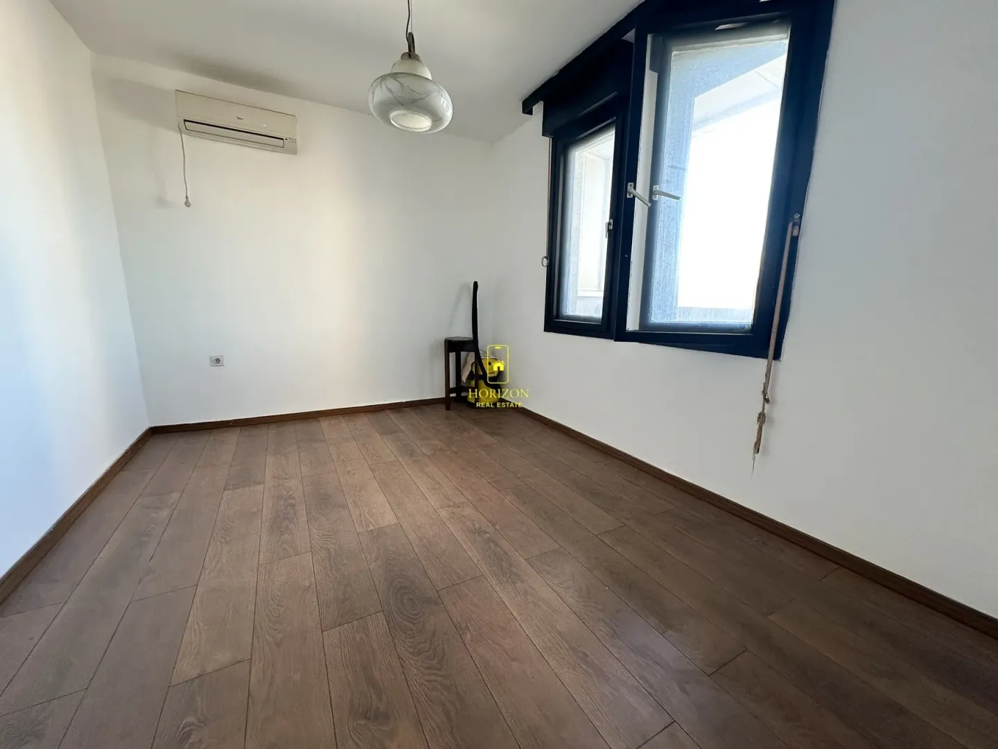 Prodaja, trosoban stan, 96m², Blok 6, Podgorica