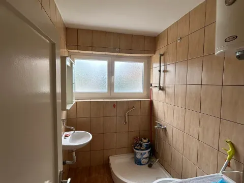 Prodaja, dvosoban stan, 65m², Centar, Nikšić - image 9