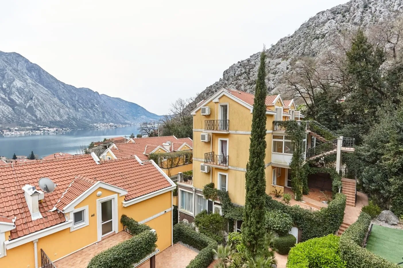 Prodaja, jednosoban stan, 77m², Orahovac, Kotor
