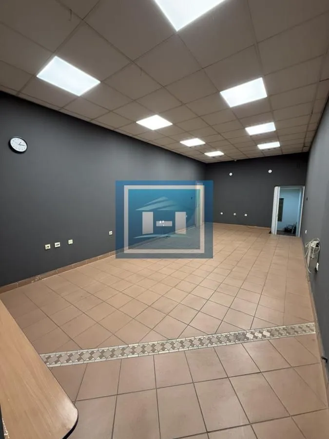 Prodaja, poslovni prostor, 52m², Sarina Medja, Jagodina