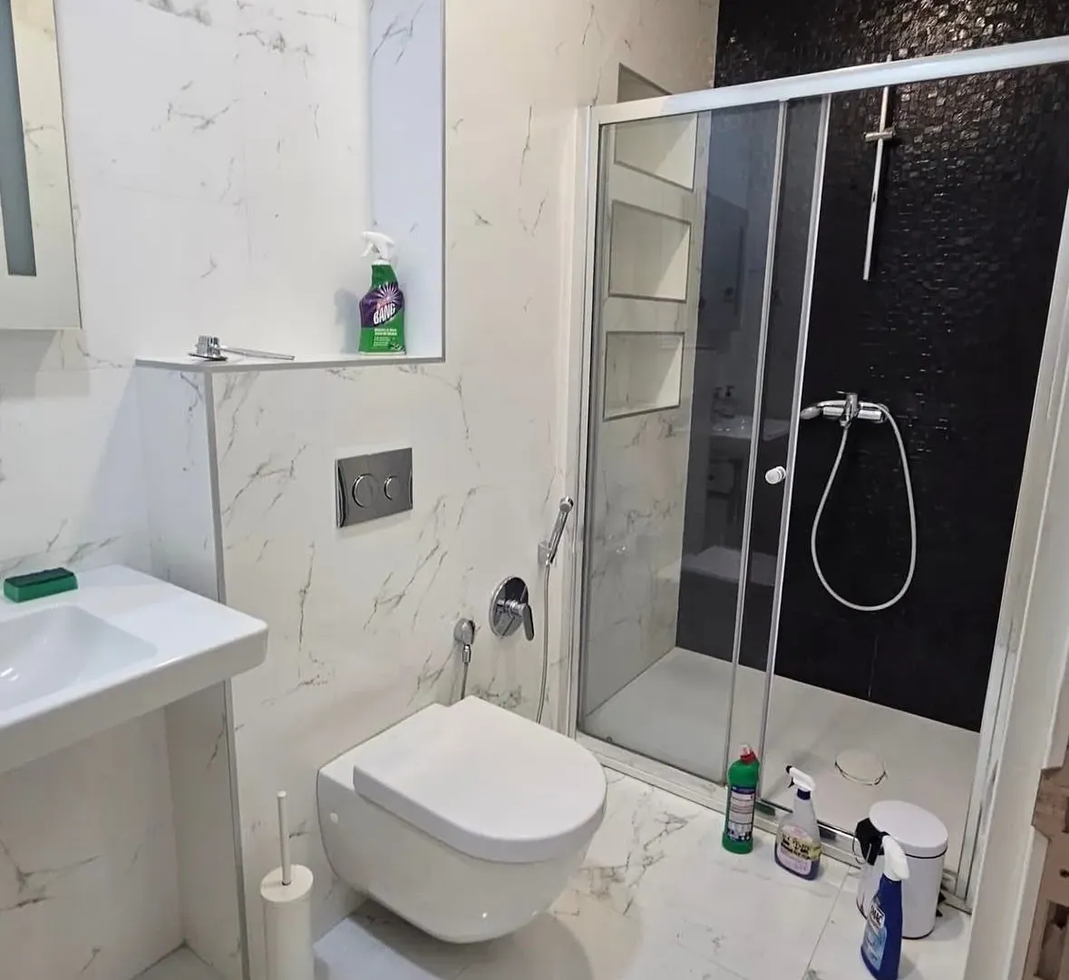 Rent, two bedroom apartment, 70m², Škaljari, Kotor