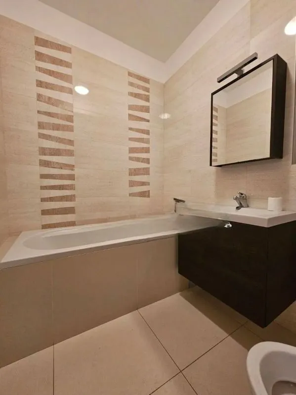 Prodaja, dvosoban stan, 72m², Pržno, Budva