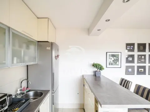 Sale, two bedroom apartment, 56m², Neimar, Vračar Sve Podlokacije - image 8