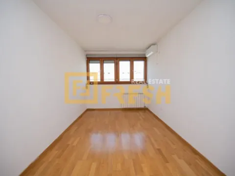 Izdavanje, trosoban stan, 100m², Tološi, Podgorica - image 8