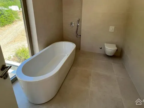 Prodaja, kuća, 286m², Donja Lastva, Tivat - image 9