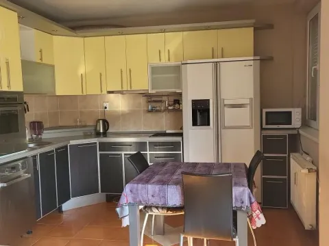 Prodaja, četvorosoban stan, 95m², Medijana, Niš - image 2