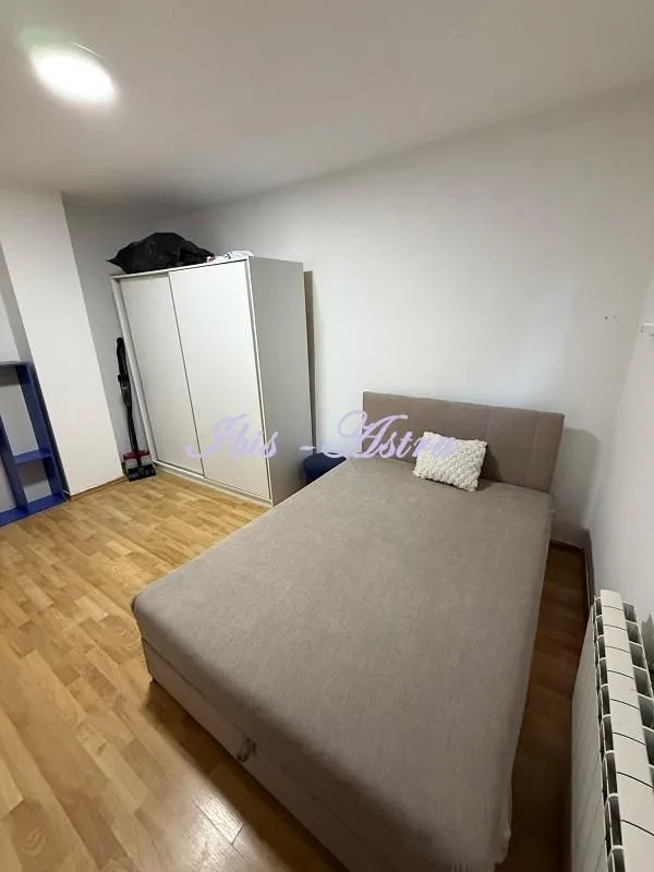 Izdavanje, dvosoban stan, 55m², Karaburma, Palilula Sve Podlokacije
