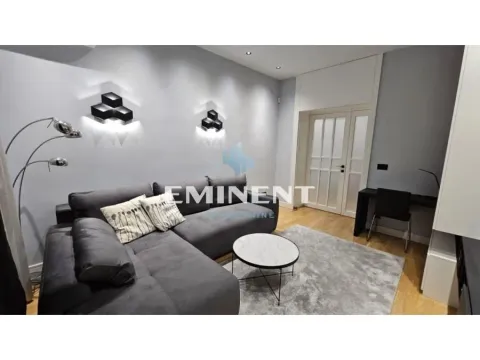 Izdavanje, trosoban stan, 75m², Stari Grad, Beograd - image 12