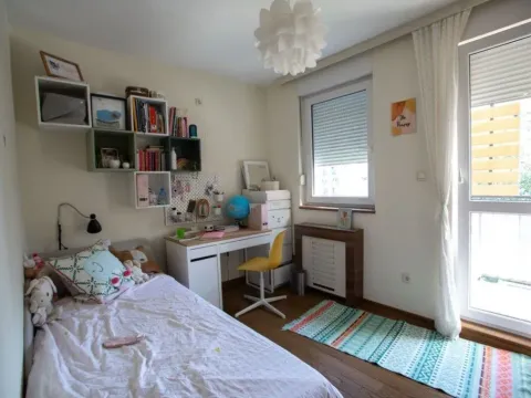 Sale, four bedroom apartment, 176m², Grbavica, Novi Sad Sve Podlokacije - image 4