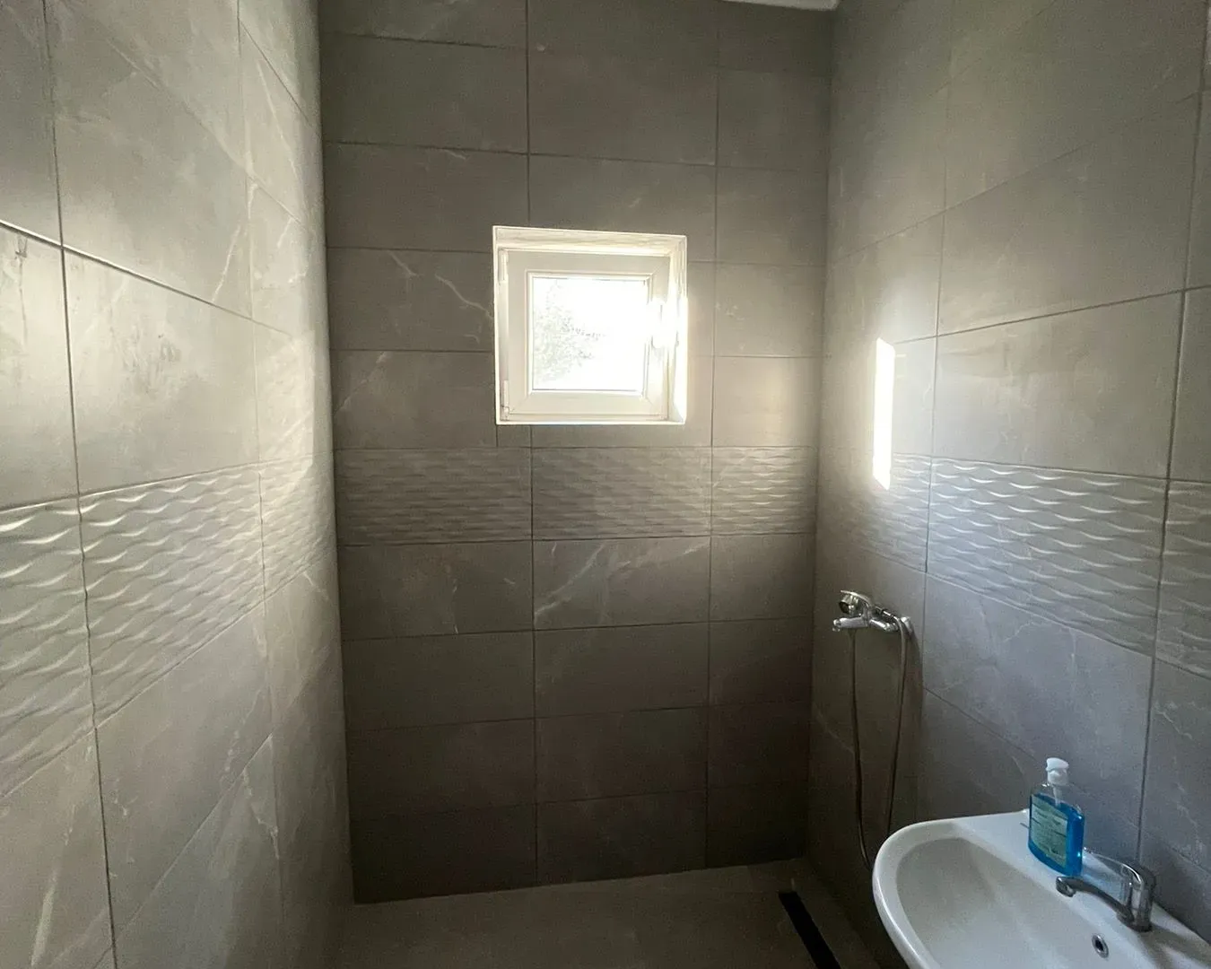 Izdavanje, kuća, 89m², Pančevo, Srbija