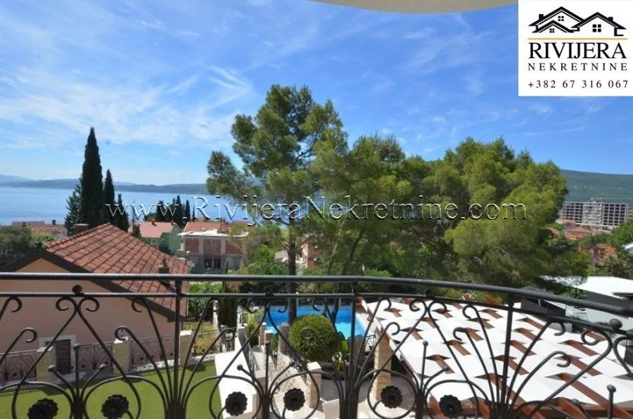 Prodaja, dvosoban stan, 121m², Baošići, Herceg Novi