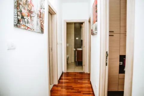 Rent, three bedroom apartment, 68m², City Kvart, Podgorica - image 11