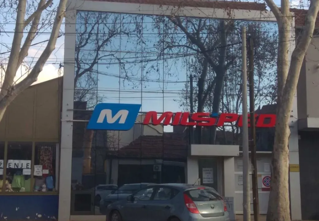 Izdavanje, poslovni prostor, 180m², Centar, Niš