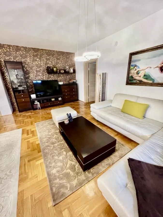 Prodaja, četvorosoban stan, 120m², Novo naselje, Novi Sad