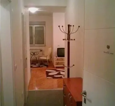 Rent, one bedroom apartment, 33m², Kalenić Pijaca, Vračar Sve Podlokacije - image 7