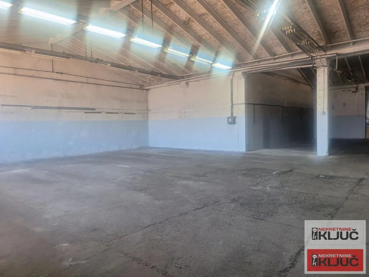 Rent, office space, 415m², Salajka, Novi Sad Sve Podlokacije