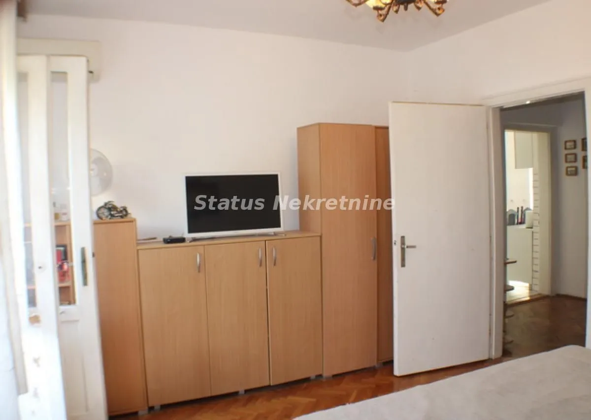 Prodaja, dvosoban stan, 77m², Grbavica, Novi Sad Sve Podlokacije
