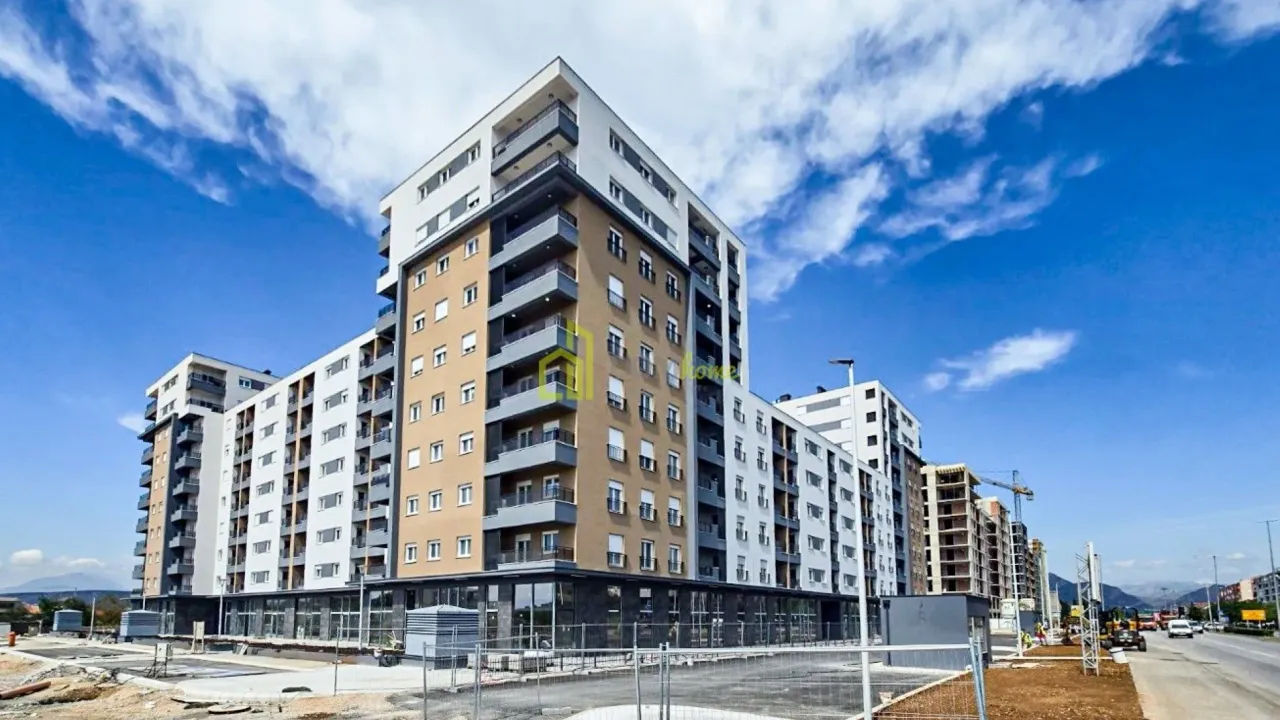 Izdavanje, poslovni prostor, 158m², Stari Aerodrom, Podgorica