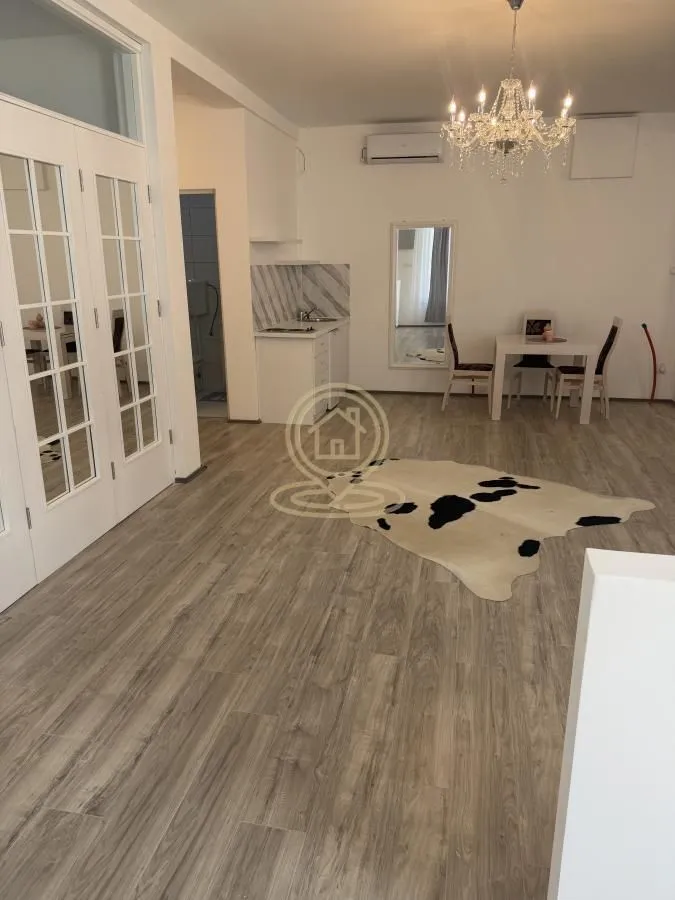 Izdavanje, dvosoban stan, 64m², Palilula, Niš