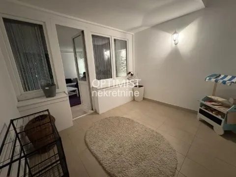 Izdavanje, dvosoban stan, 67m², Novi Beograd Blok 37, Novi Beograd Sve Podlokacije - image 9