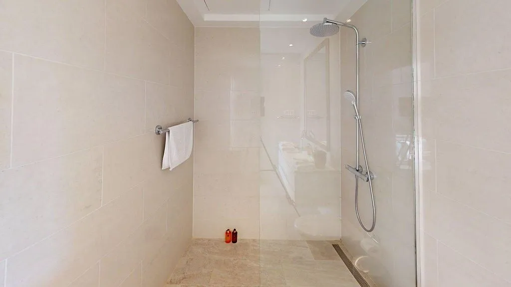 Prodaja, dvosoban stan, 76m², Tivat, Crna Gora