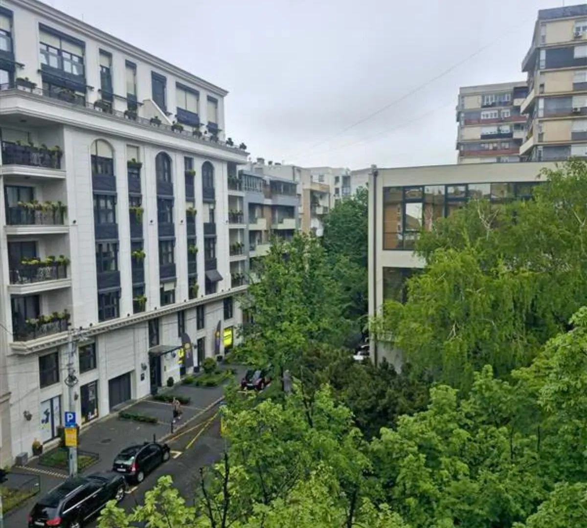 Rent, four bedroom apartment, 98m², Vračar Sve Podlokacije, Beograd
