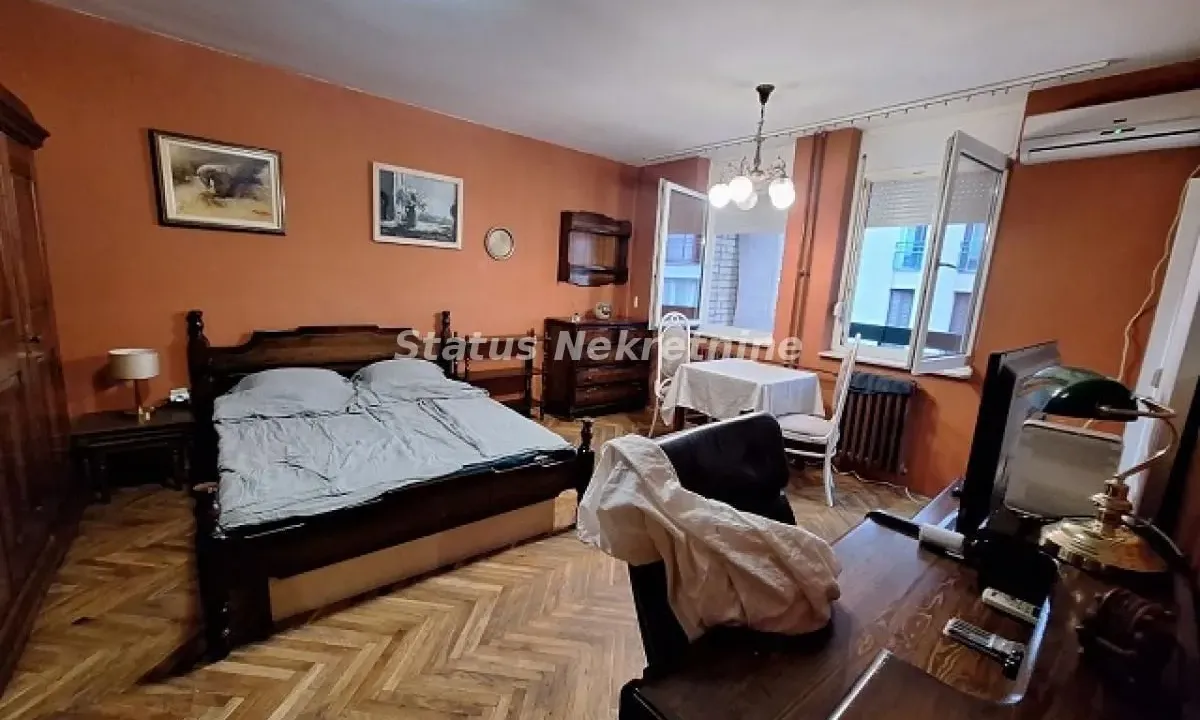 Prodaja, jednosoban stan, 48m², Centar, Novi Sad