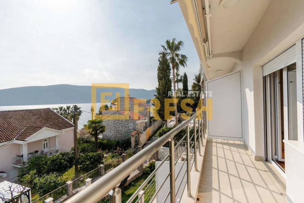Prodaja, kuća, 200m², Herceg Novi, Crna Gora