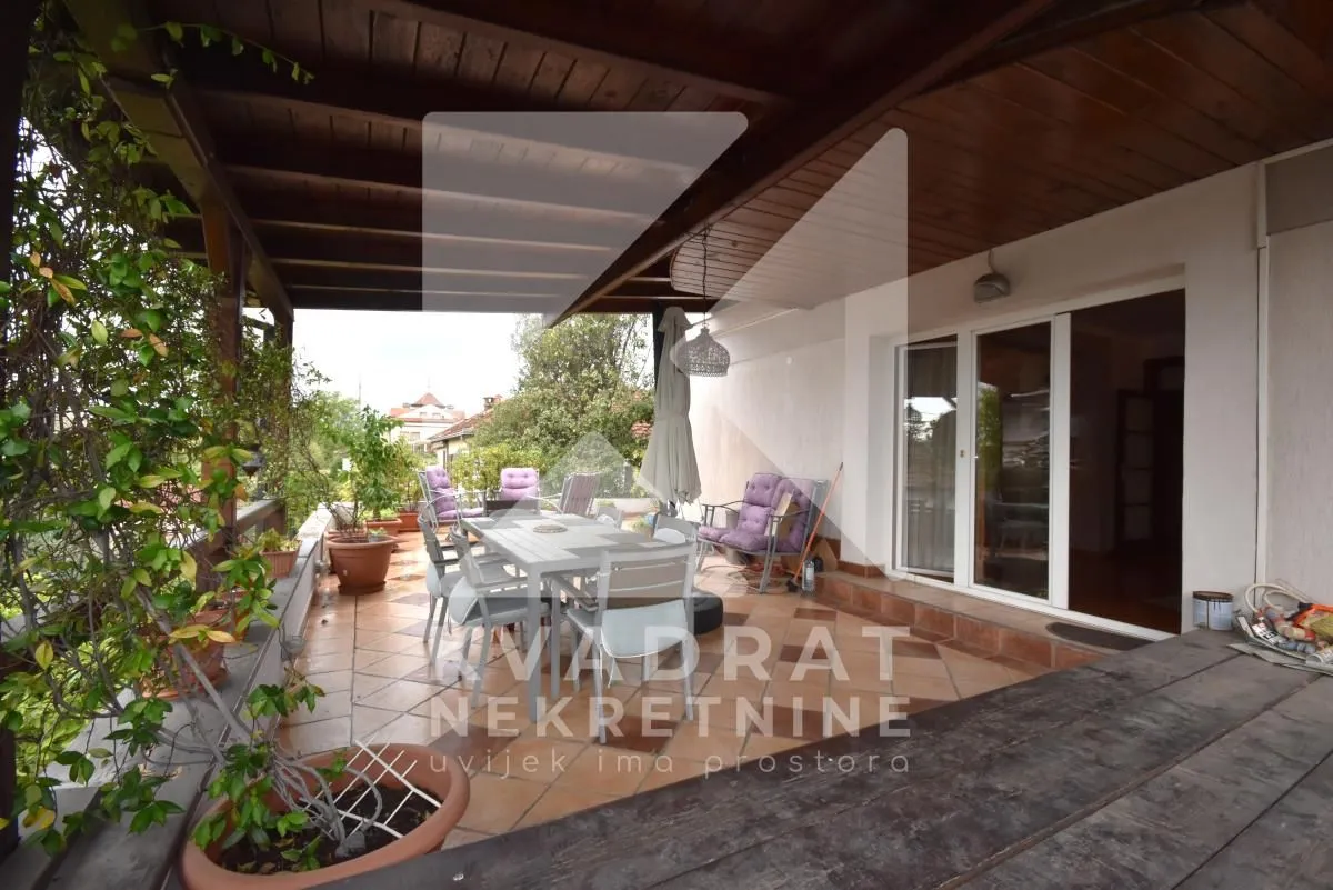 Rent, house, 300m², Ibričevina, Podgorica