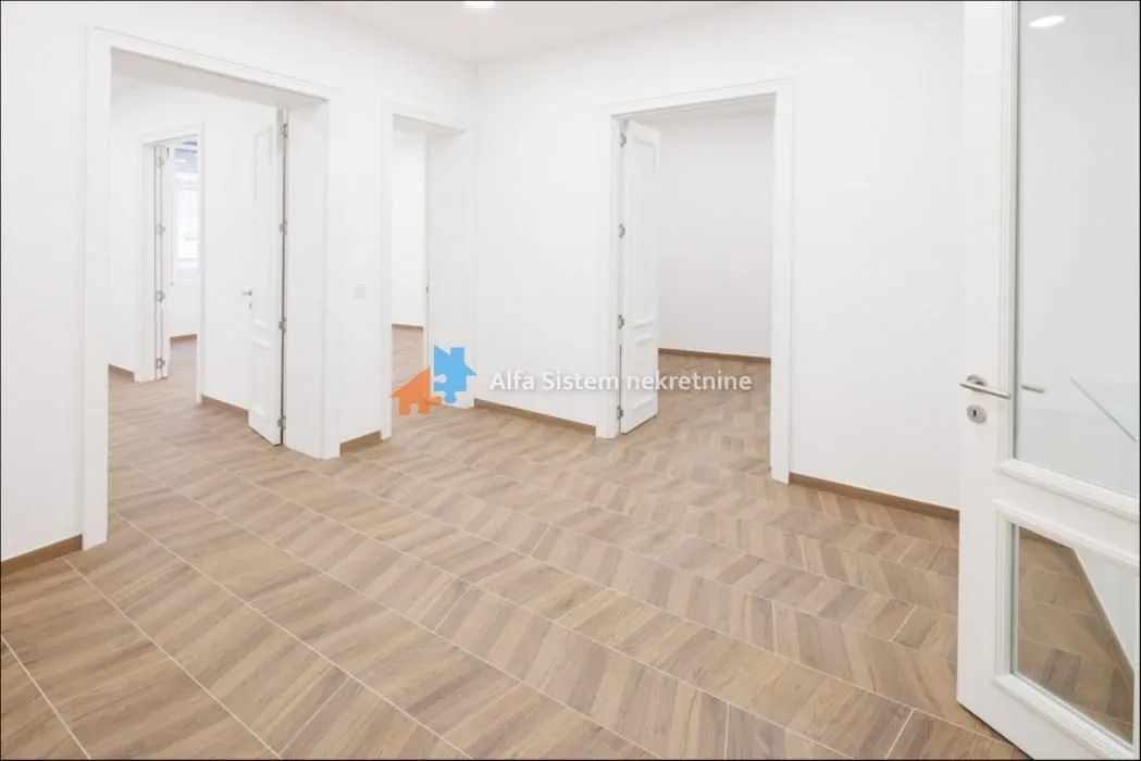 Rent, apartment, 121m², Stari Grad, Beograd