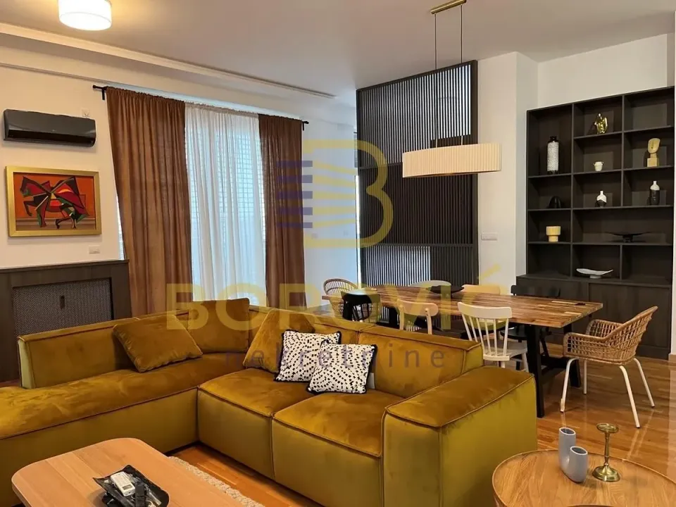 Sale, four bedroom apartment, 193m², Karaburma, Palilula Sve Podlokacije