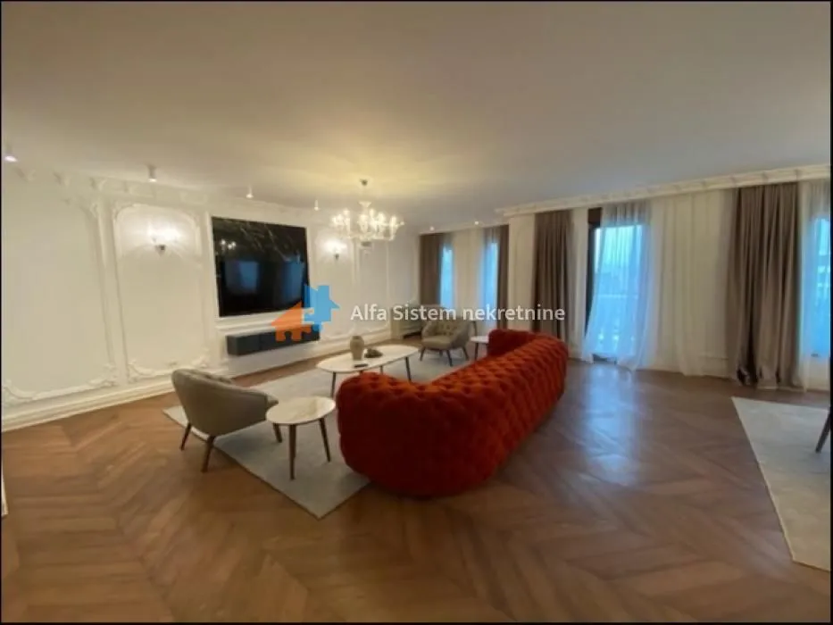 Izdavanje, četvorosoban stan, 170m², Vračar Sve Podlokacije, Beograd