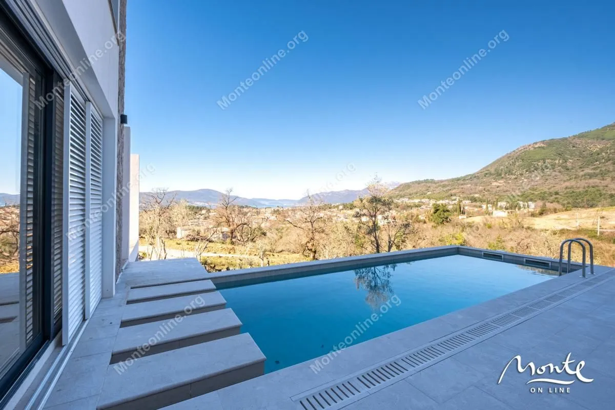 Prodaja, kuća, 240m², Kavač, Kotor