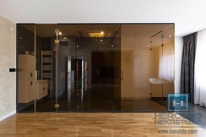 Prodaja, stan, 340m², Kajsijar, Jagodina